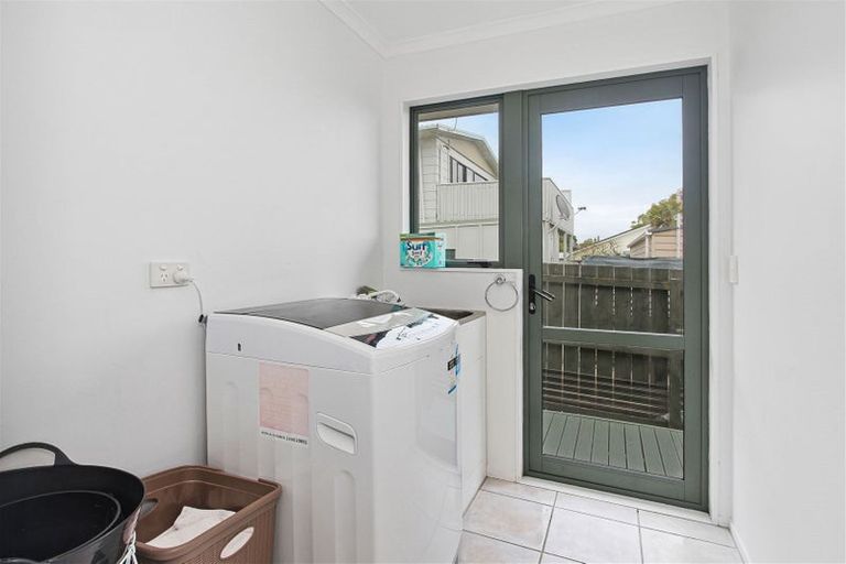 Photo of property in 7 Crispe Road, Clarks Beach, 2122