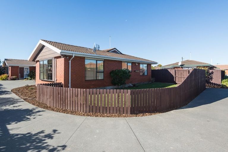 Photo of property in 1/127 Reynolds Avenue, Bishopdale, Christchurch, 8053