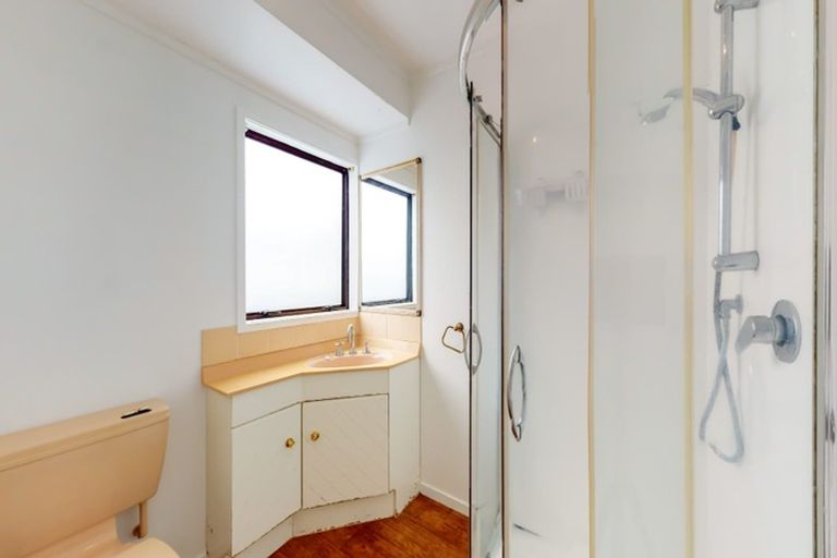 Photo of property in 12 Jasmine Grove, Maungaraki, Lower Hutt, 5010