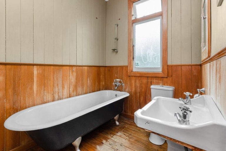 Photo of property in 24 Creagh Street, Te Awa, Napier, 4110