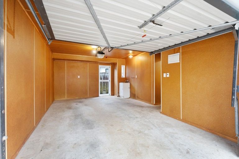 Photo of property in 31 Fitzroy Road, Fitzroy, New Plymouth, 4312