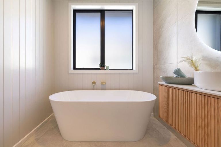 Photo of property in 22 Woolshed Road, Jacks Point, Queenstown, 9371