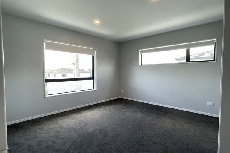 Photo of property in 1 Hanga Place, Papatoetoe, 2024