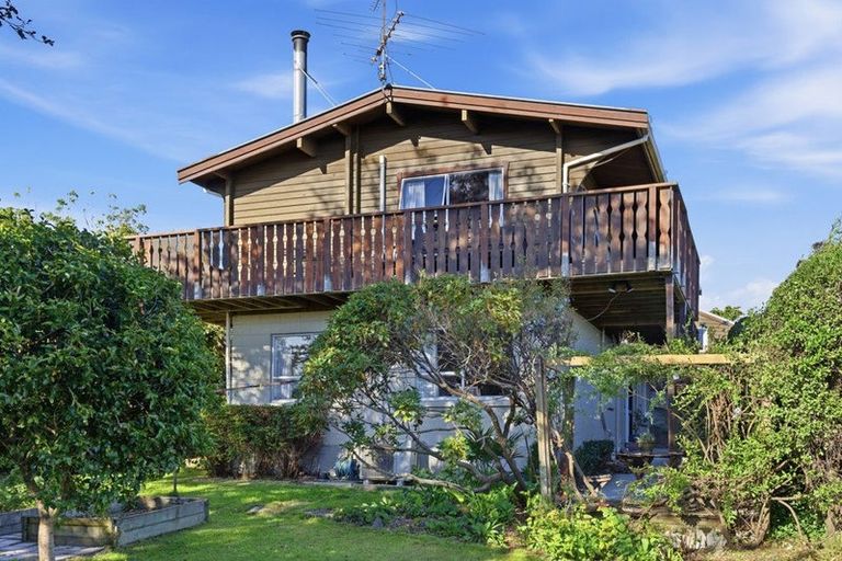 Photo of property in 365 Centaurus Road, Hillsborough, Christchurch, 8022