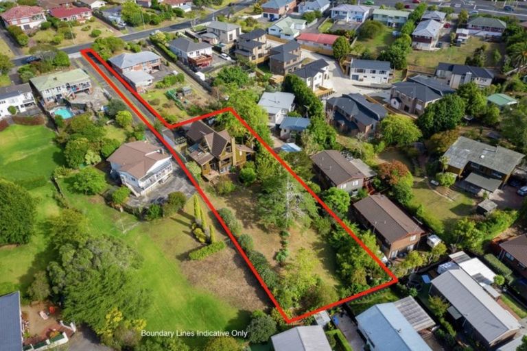 Photo of property in 12 Greenhill Crescent, Pakuranga, Auckland, 2010