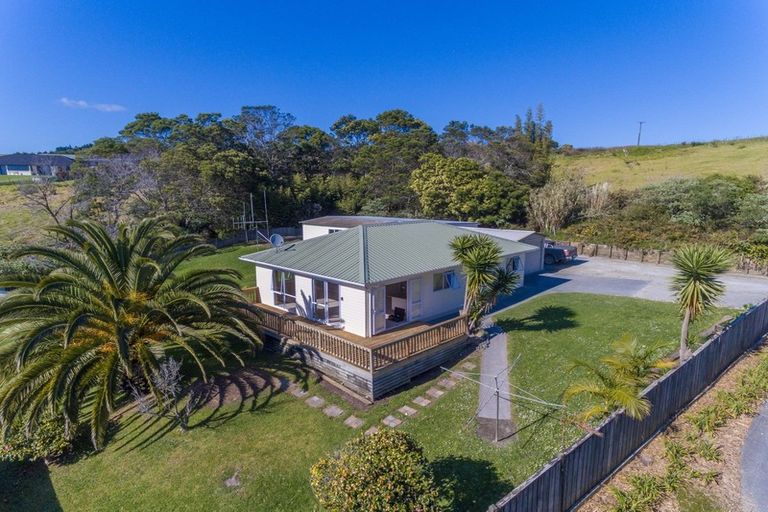 Photo of property in 8 Morey Road, Cable Bay, 0420