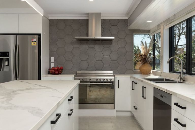 Photo of property in 37 Reilly Avenue, Mount Maunganui, 3116