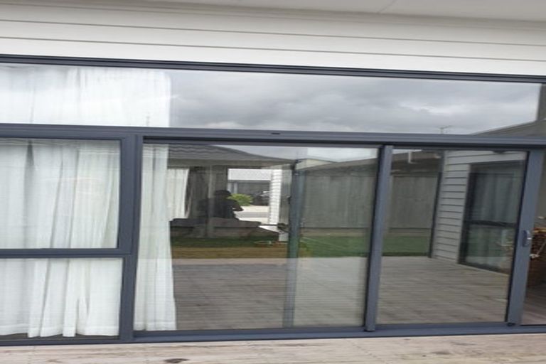 Photo of property in 17 Hoiho Road, Pukekohe, 2120