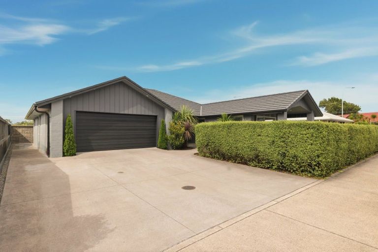 Photo of property in 17 Goodwin Crescent, Pyes Pa, Tauranga, 3112