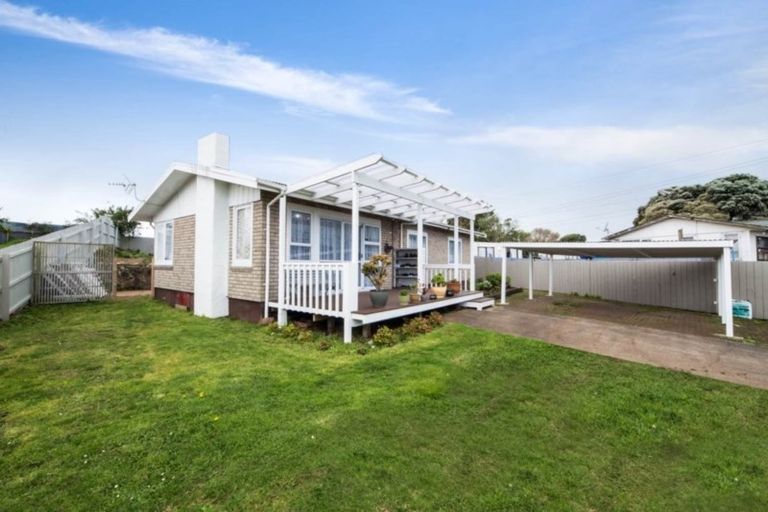 Photo of property in 14 Kealy Road, Mount Wellington, Auckland, 1062