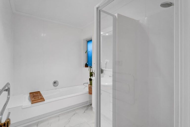 Photo of property in 4 Adam Lile Drive, Highlands Park, New Plymouth, 4312