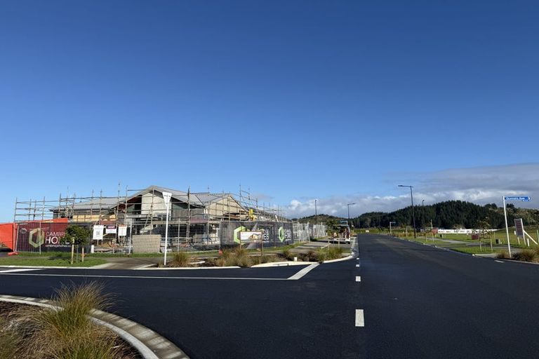 Photo of property in 1 Windward Avenue, Port Whangarei, 0110