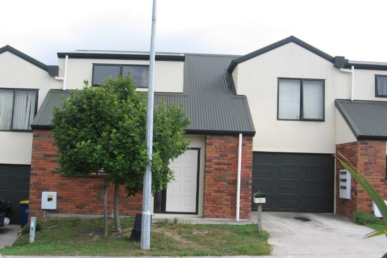 Photo of property in 5 Standage Lane, Kelston, Auckland, 0602