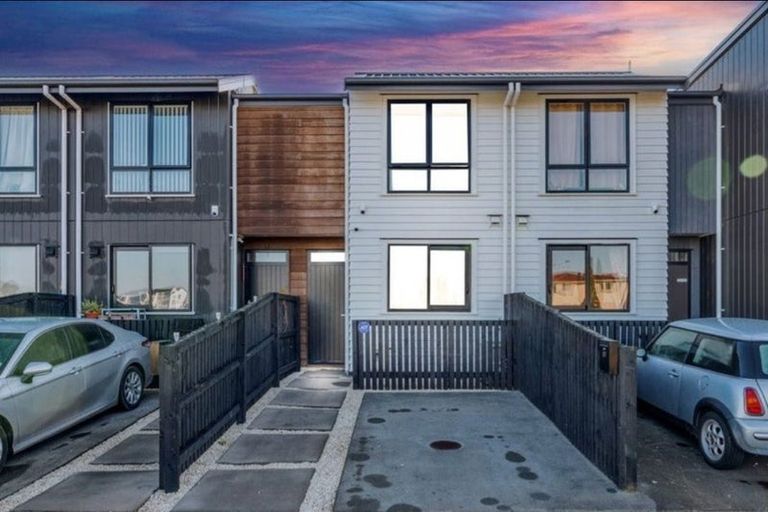 Photo of property in 61 Te Aparangi Road, Papakura, 2110