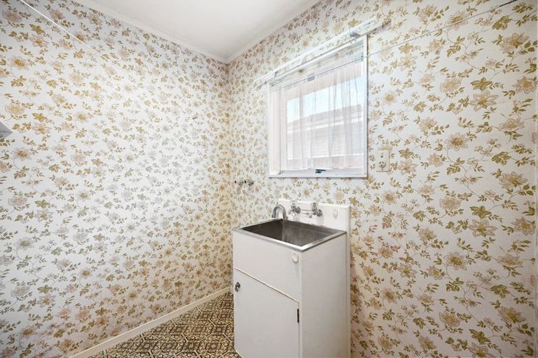 Photo of property in 1 Hilton Road, St Andrews, Hamilton, 3200