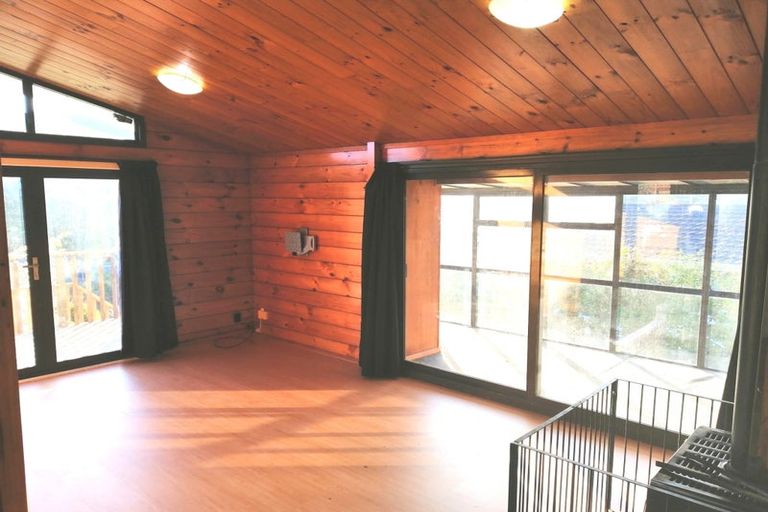 Photo of property in 10 Hazlewood Avenue, Karori, Wellington, 6012