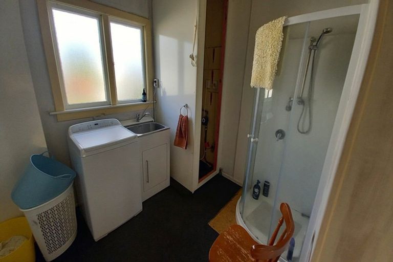 Photo of property in 19 Main Road, Tuatapere, 9620