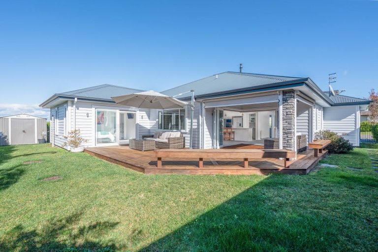 Photo of property in 2 Huka Heights Drive, Rangatira Park, Taupo, 3330