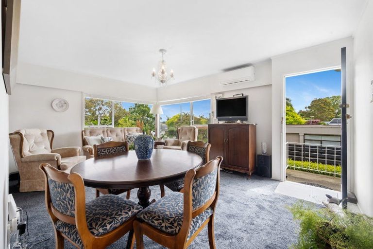 Photo of property in 1/5 Himalaya Drive, Half Moon Bay, Auckland, 2012