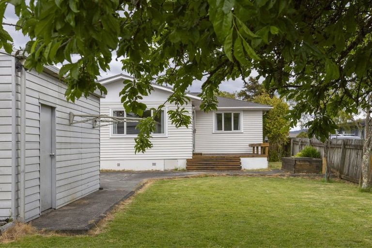 Photo of property in 50 Taupo View Road, Taupo, 3330