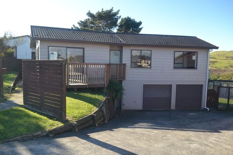 Photo of property in 1/52 Guadeloupe Crescent, Grenada Village, Wellington, 6037