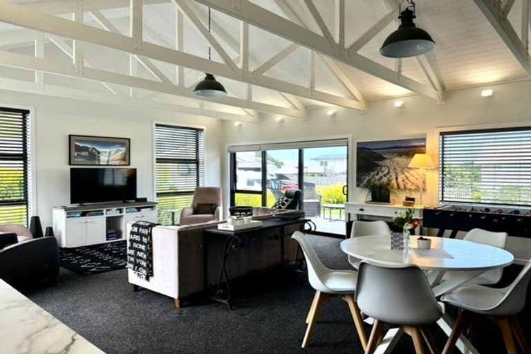 Photo of property in 4 Ahi Kaa Lane, Snells Beach, 0920