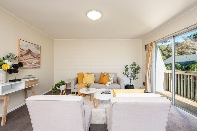 Photo of property in 35 Delhi Crescent, Khandallah, Wellington, 6035