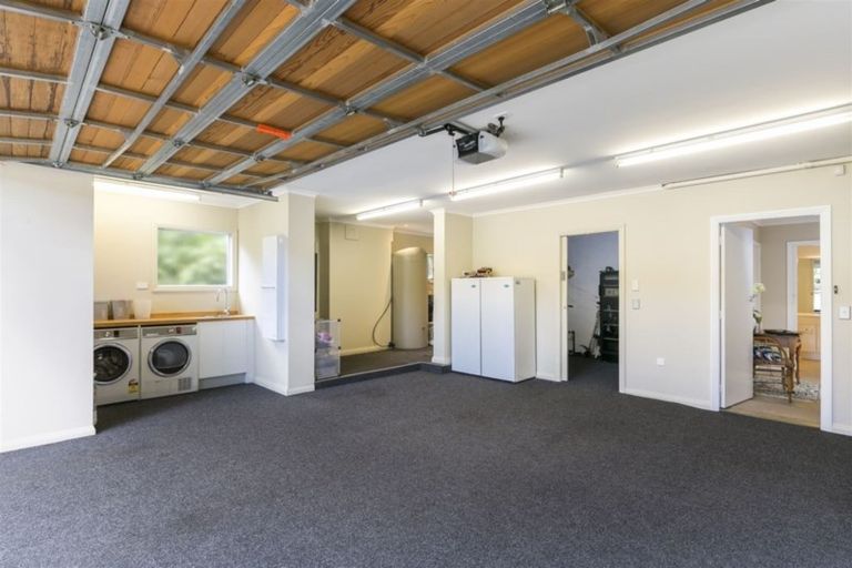 Photo of property in 4 Ardross Avenue, Khandallah, Wellington, 6035