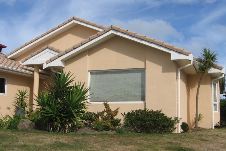 Photo of property in 77 Beacon Hill Road, Strathmore Park, Wellington, 6022