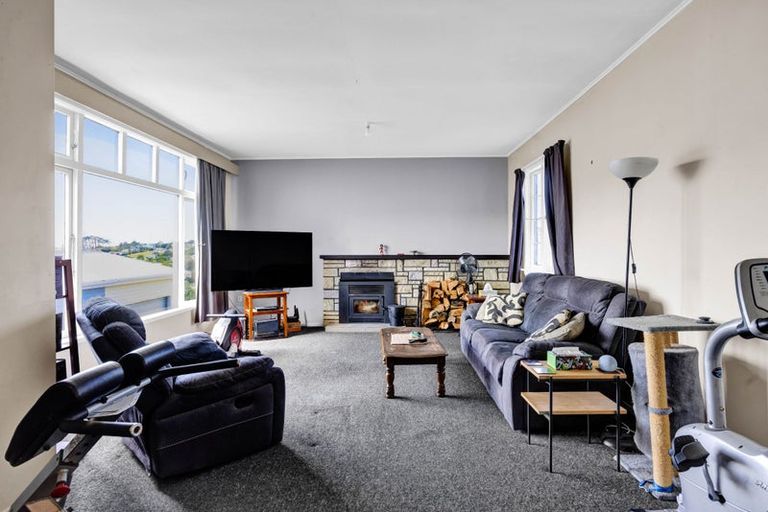 Photo of property in 6 Devon Street, Patea, 4520