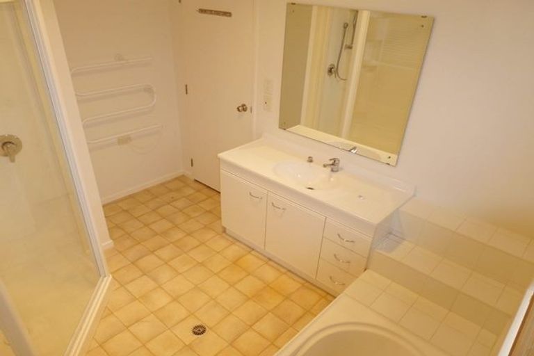 Photo of property in 11b Ross Crescent, Orewa, 0931