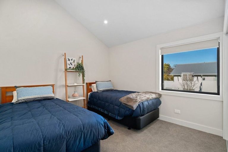 Photo of property in 168a Beacon Point Road, Wanaka, 9305