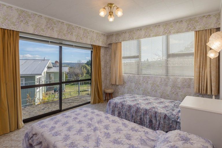 Photo of property in 24 Hinerau Grove, Waipahihi, Taupo, 3330