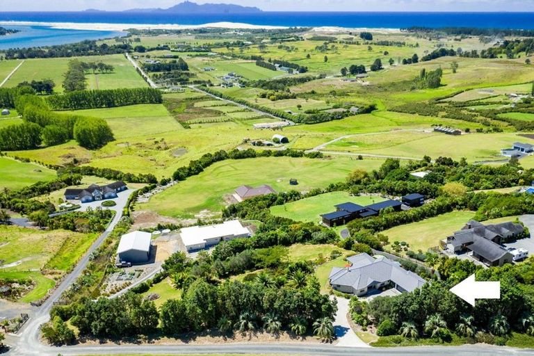 Photo of property in 2 Coastview Lane, Mangawhai, 0975