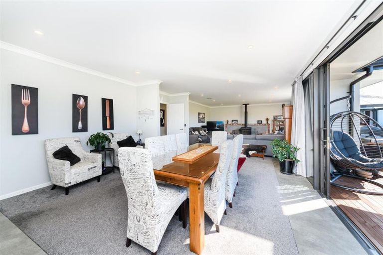 Photo of property in 10 Hanalin Drive, Marton, 4710