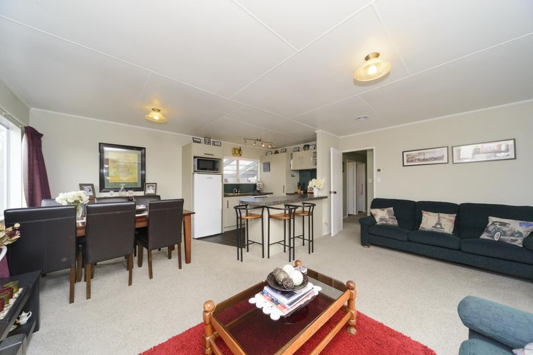 Photo of property in 15a Thomson Street, West End, Palmerston North, 4412