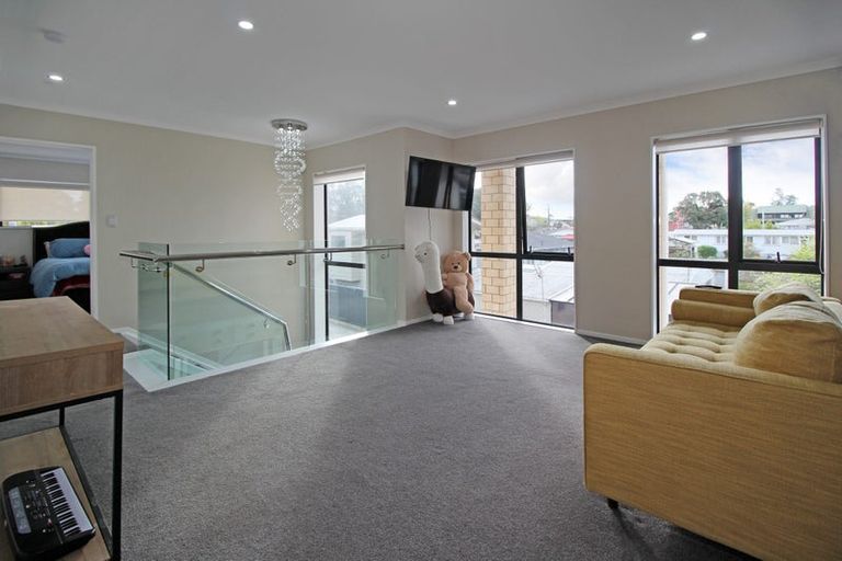 Photo of property in 38a Eddowes Street, Manurewa, Auckland, 2102