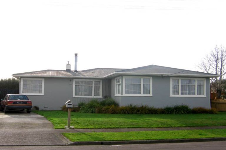 Photo of property in 16 Marsden Place, Awapuni, Palmerston North, 4412