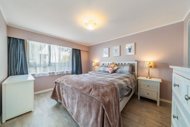 Photo of property in 24d The Track, Plimmerton, Porirua, 5026