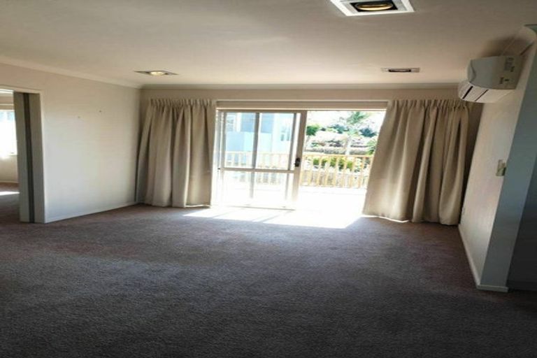 Photo of property in 24d Schnapper Rock Road, Schnapper Rock, Auckland, 0632