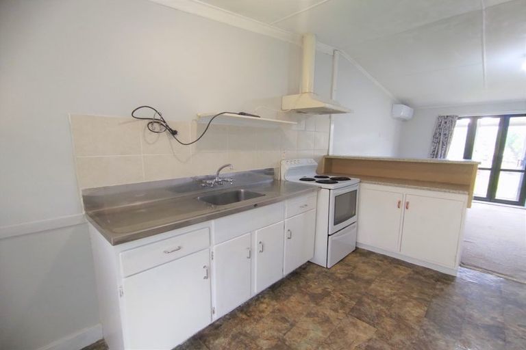 Photo of property in 11 Clare Place, Mount Wellington, Auckland, 1060