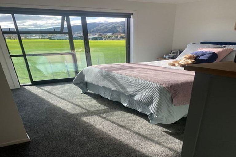 Photo of property in 11/28 Fitzherbert Road, Wainuiomata, Lower Hutt, 5014