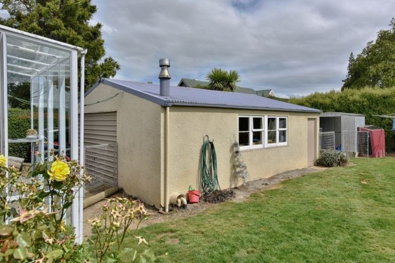 Photo of property in 3 Brown Street, Gore, 9710