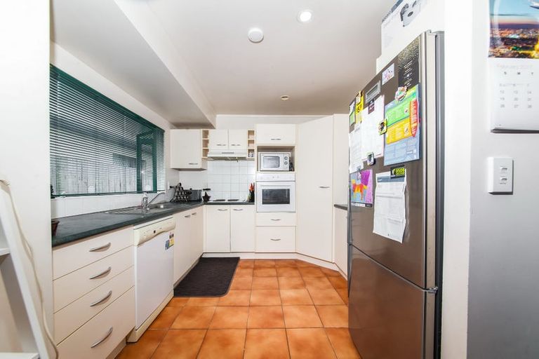 Photo of property in 66b Dundale Avenue, Blockhouse Bay, Auckland, 0600