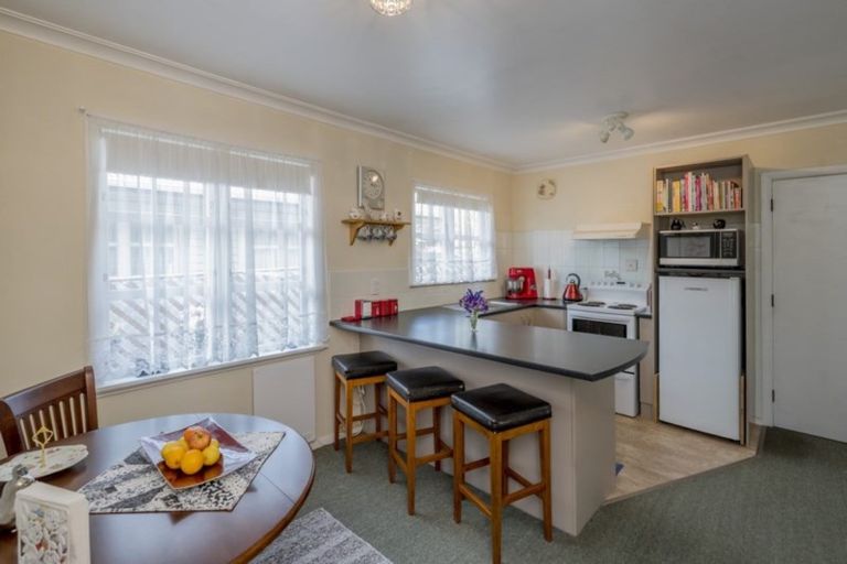 Photo of property in 4 Chester Street, Levin, 5510