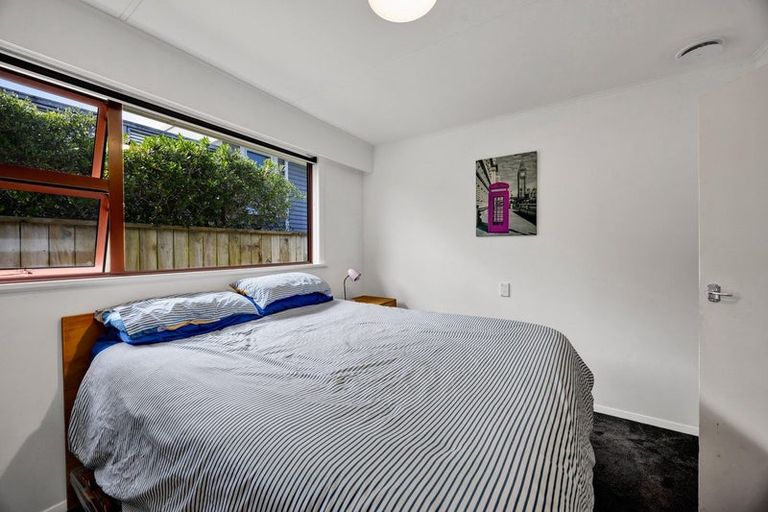 Photo of property in 158b Tukapa Street, Westown, New Plymouth, 4310