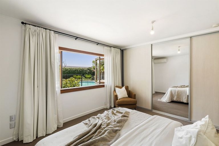 Photo of property in 49 Maritime Terrace, Birkenhead, Auckland, 0626