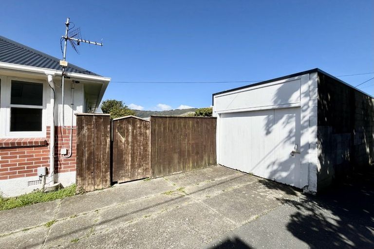 Photo of property in 20-20a Cottle Street, Avalon, Lower Hutt, 5011