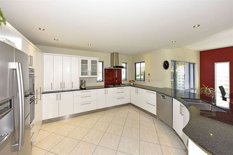 Photo of property in 8 Janal Place, Northwood, Christchurch, 8051