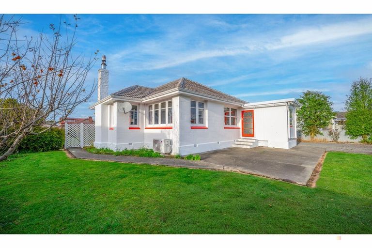 Photo of property in 26 Rhodes Street, Waimate, 7924